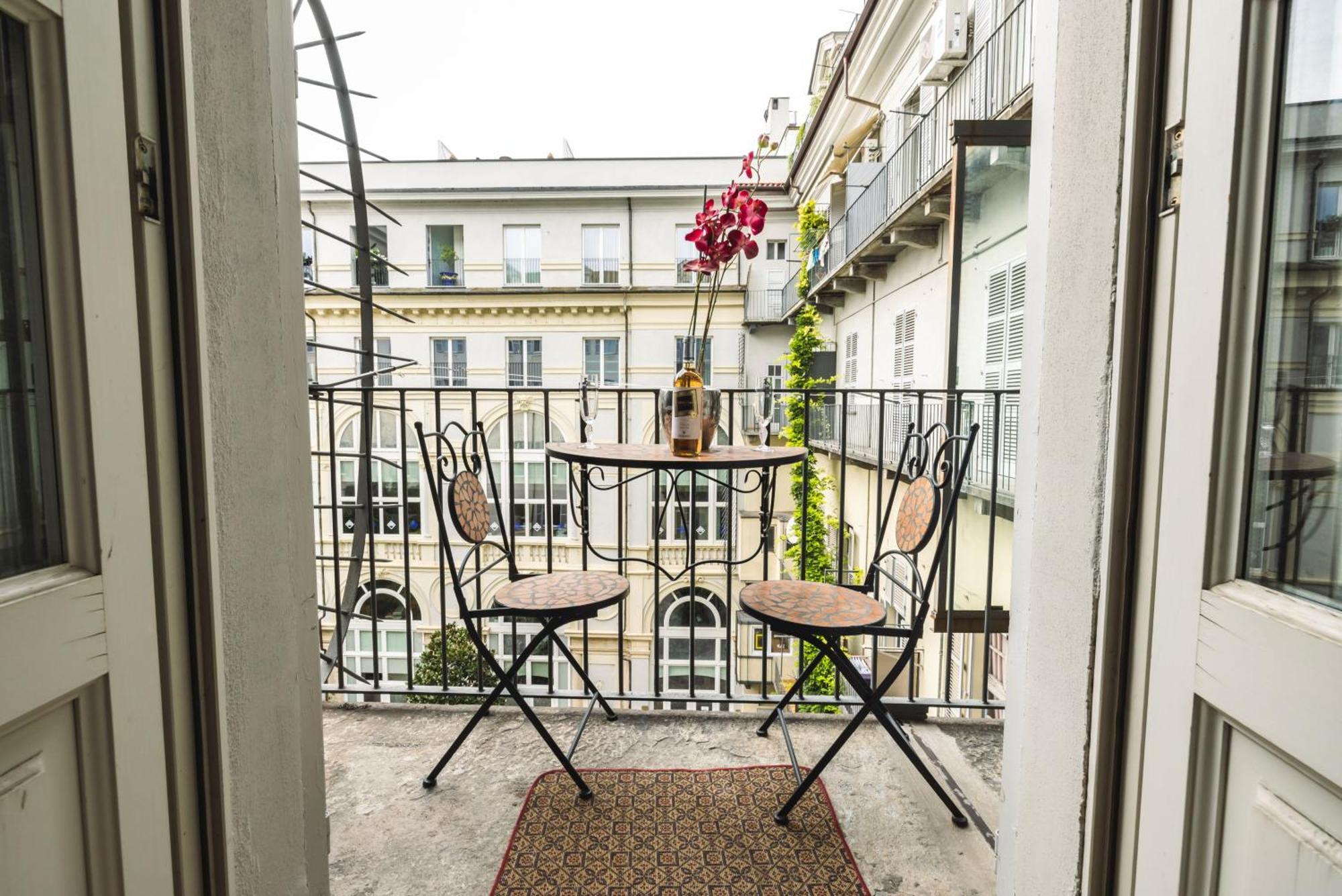 Ynh Bilo Sancarlo Museo Egizio Piazza San Carlo Apartment Turin Luaran gambar